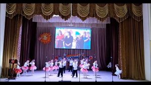 Открытие года педагога и наставника. Композиция: «Так хочется быть красивой!»