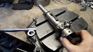 Леркодержатель в заднюю бабку токарного станка.