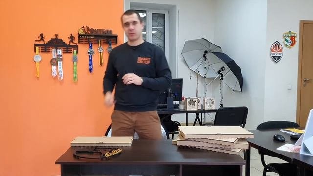 Выбор медальницы. Варианты подарочных медальниц