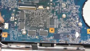 Acer Aspire 7551G не включается, диагностика