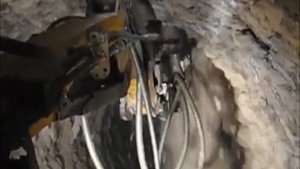 Демонтажный робот Brokk180  Чистка вращающейся печи