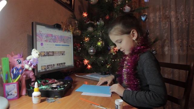 Новогодняя открытка из пуговиц (часть 1) смотреть онлайн