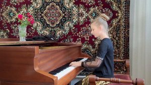 Н. Любарский - Плясовая. Исполняет Арина Макарова