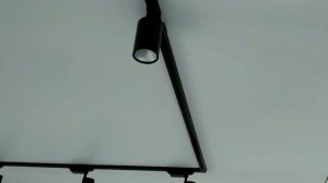 Трековая система освещения на натяжном потолке. Ростов-на-Дону