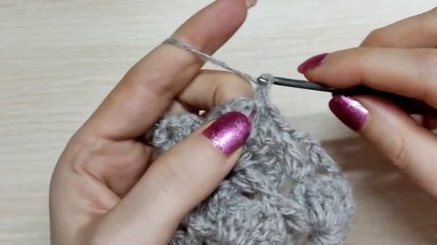 Стильная"Манишка"/крючком/