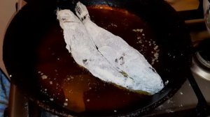 Азовские бычки на сковороде / Вкусно и быстро