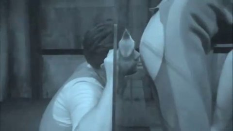 В полной темноте