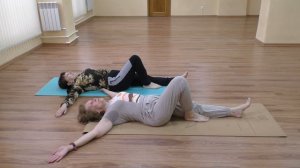 Йога - суставная гимнастика для пожилых в положении лёжа на спине