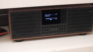 JBL Authentics L16 vs REVO Supersystem