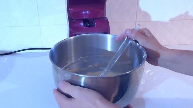 Кексы на сгущенном молоке Очень простой рецепт Cupcakes on condensed milk /// Olya Tortik смотреть онлайн