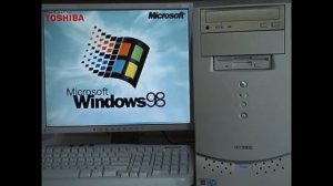 Windows 98 Startup in the Year 2022 with PC Toshiba Equium 3100m Celeron 500 MHz Socket 370 - Revie