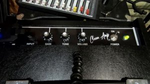 Ламповый комбоусилитель 15 Вт в стиле Fender