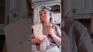 Ты ботинки почистила? Федяяяя мне надо...