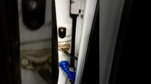 Z образный уплотнитель на двери