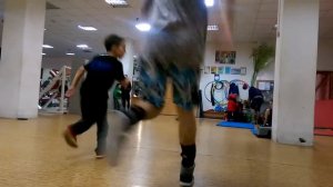 хип-хоп танцы для мальчиков. Современный стиль хип хоп. Олд скул хип хоп Севастополь атом денс