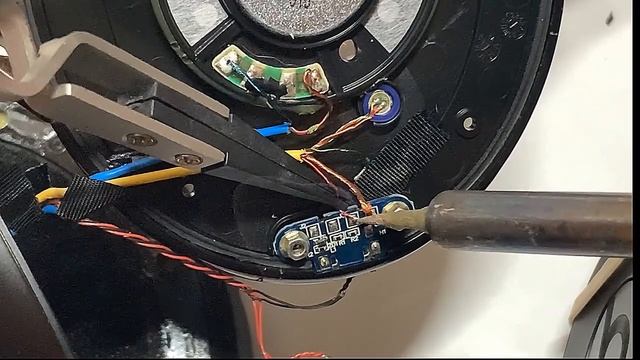 Beats Studio 2 Wireless Charge Port Part Replacement смотреть онлайн