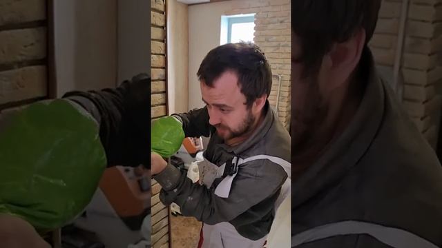 Чем зафуговать декоративный Камень?