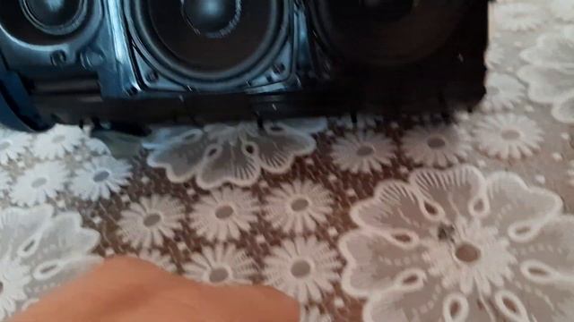 JBL Xtreme 2 попала водичка смотреть онлайн