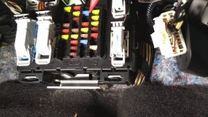 AIRBAG MODULE FUSE LOCATION REPLACEMENT FORD FOCUS MK3 2012-2018