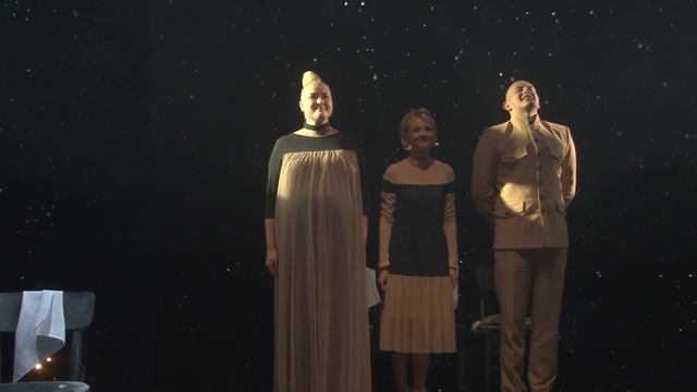 "Долгий рождественский обед" в Театре на Васильевском (Санкт-Петербург) смотреть онлайн