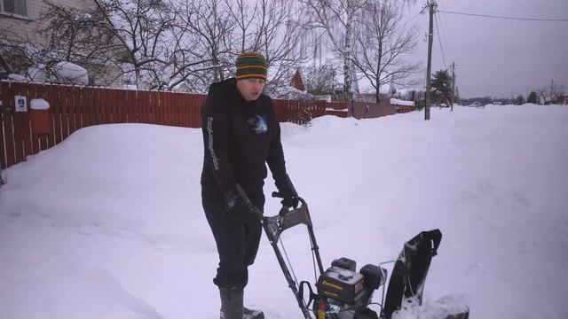 Тест снегоуборщика Champion ST553 смотреть онлайн