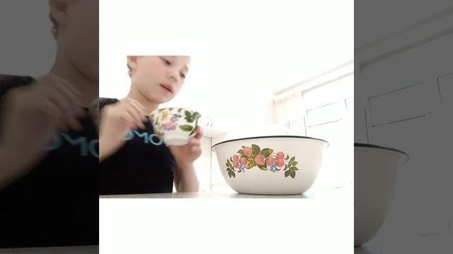 /? Rainbow ?/Готовлю один большой маффин в микроволновке ?? смотреть онлайн