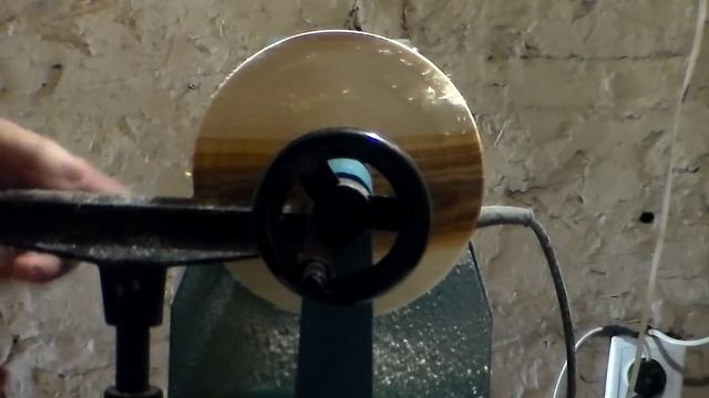 Как сделать точеную деревянную тарелку на токарном станке своими руками смотреть онлайн