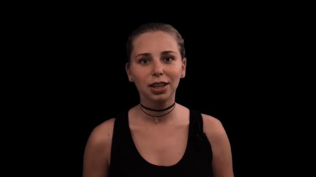 девушка читает красивые стихи под музыку ("Когда ты станешь немого старше" -- Юлия Александр)
