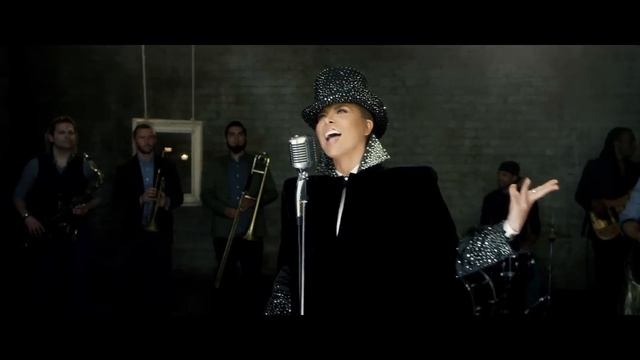 Gloria Trevi - Cama Y Mesa смотреть онлайн
