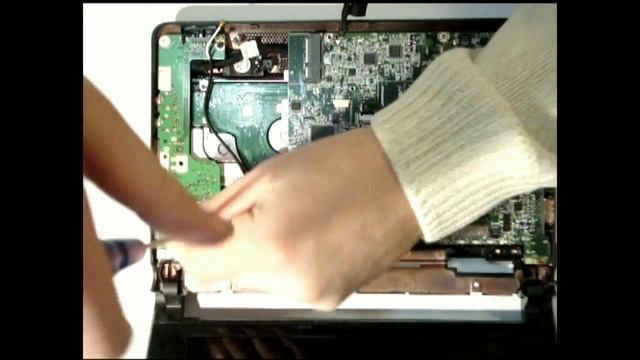 Как разобрать ноутбук. Разборка, чистка ноутбука Acer. How to Take Apart a Laptop. смотреть онлайн