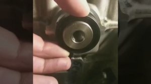 Продолжение ремонта Nissan Almera Замер давления масла