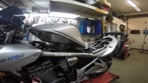 How to remplace SUZUKI BANDIT 1200 air filter