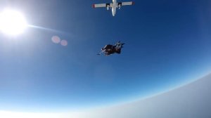 Дубай - прыжок с парашютом над Пальма-Джумейра /Ведущий - Сергей Москалец/