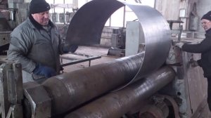 Вальцовка листа на вальцах.