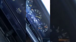 Мерседес 190 2.5 дизель 1987 года