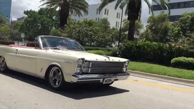 1966 Ford Galaxie 500XL Convertible смотреть онлайн