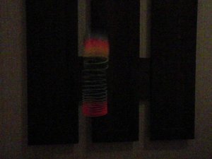 Падающая пружина - ускоренная съёмка