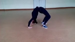 Как встать на мостик стоя