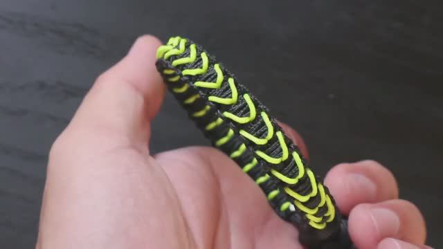 КАК СДЕЛАТЬ БРАСЛЕТ ИЗ ПАРАКОРДА ПРОСТОЕ РУКОВОДСТВО ПО ИЗГОТОВЛЕНИЮ ПАРАКОРДА смотреть онлайн