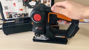 Аккумуляторный лобзик-сабельная пила WORX Axis WX550 + кейс