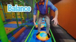 Blippi Learns Colors and Shapes at an Indoor Playground! | Funtastic Playtorium | Moving with Blipp