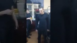 Давай попробуем брат покинуть эти стены