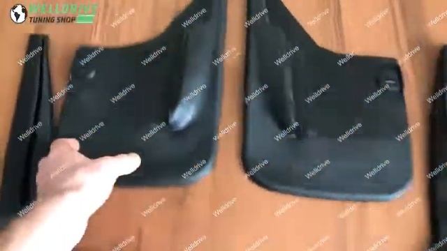 Брызговики Audi 100 45. смотреть онлайн