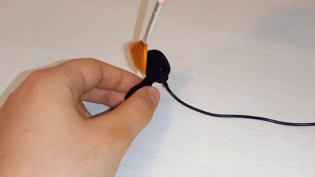 Шуршание кисточками по микрофону (ASMR)