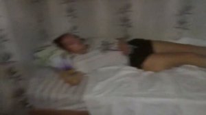 Из одной комнаты сделал две)))...+Двухъярусная кровать своими руками.Прикольное видео.