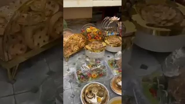 Это Узбекская свадьба все эти вкусняшки от невестки для жениха ??? смотреть онлайн