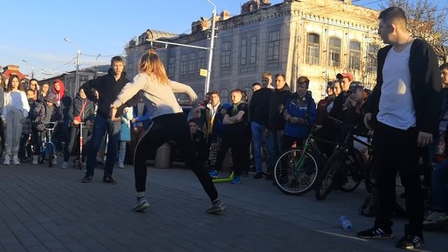 Никита против Леры. Батл . Уличные танцы. Стерлитамак смотреть онлайн