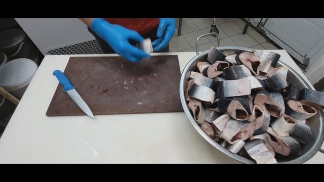 Сельдь кусочки, пряного посола  Сельдь кусочки, пряного посола.