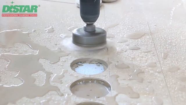 Алмазная коронка Distar Ceramics 70 - сверление подрозетников #tool24 смотреть онлайн