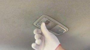 Toyota Avensis T270, Interior light replacement with cool blue LED bulbs.